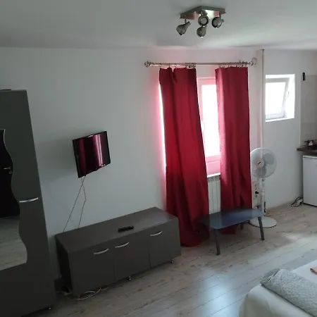 Metrou 1 Decembrie 1918 Апартаменти *